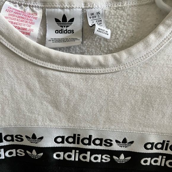 Boys Adidas Sweatshirt - Picture 2 of 2